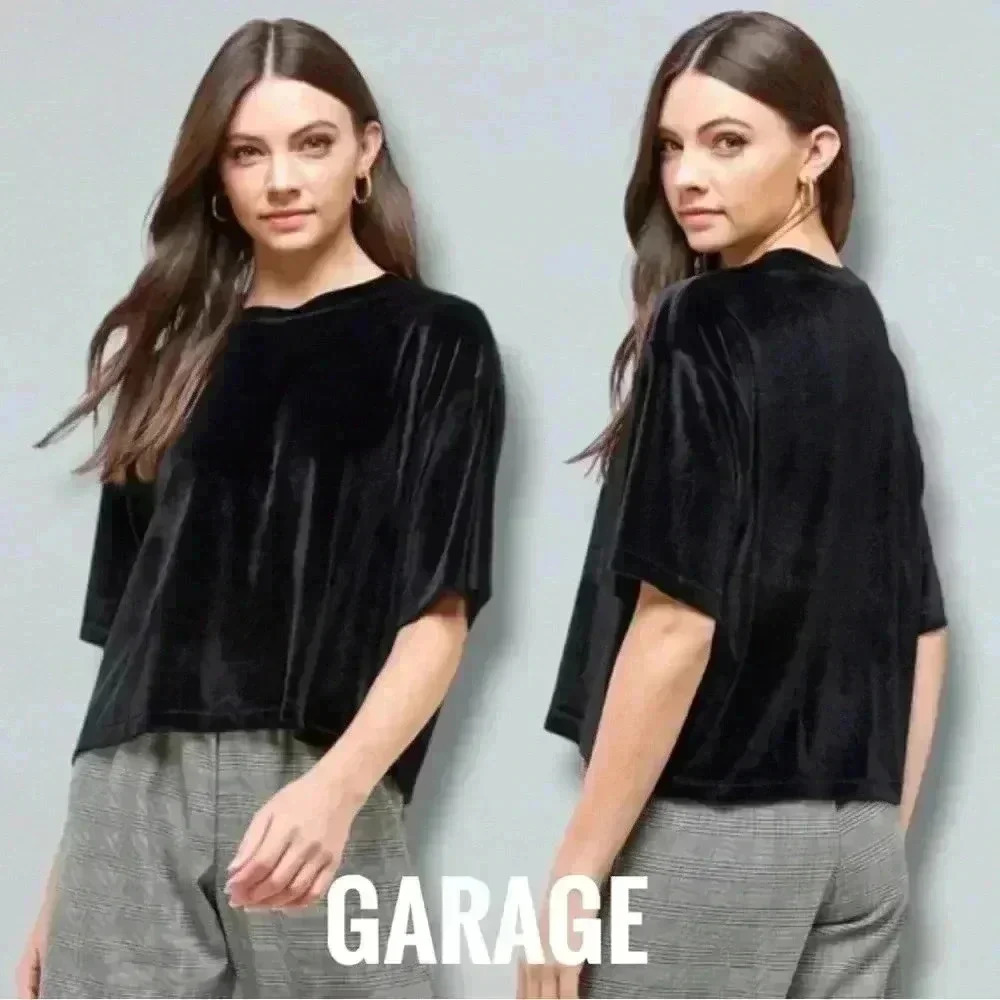 BNWOT Garage clothing Velvet Crop Top size S in Black
